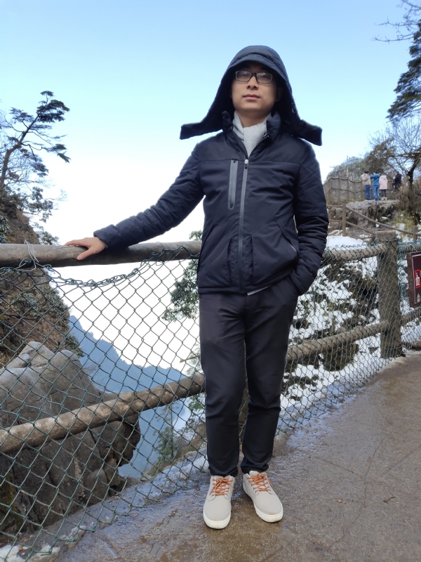 记录的地平线的第一张照片--泸州交友中心